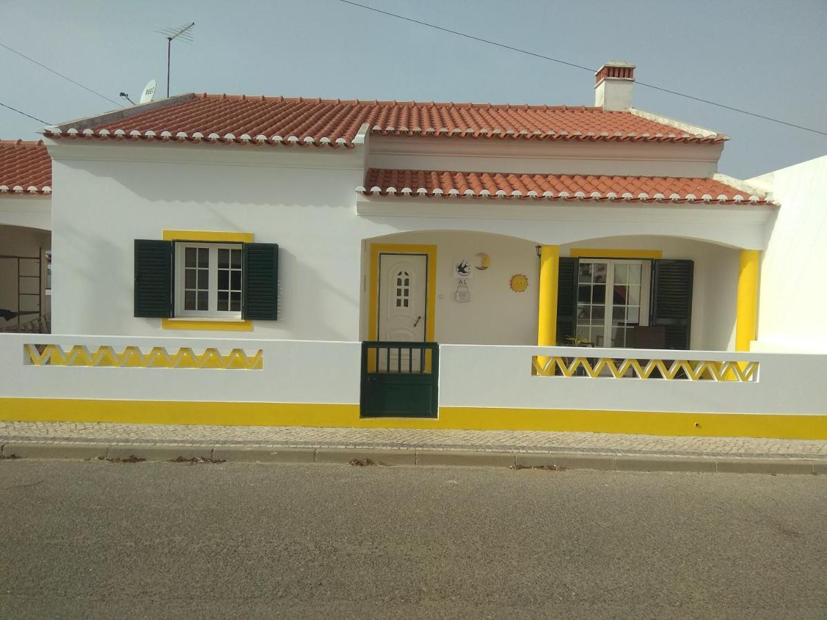 Al Casa Das Andorinhas Алмограве Екстериор снимка