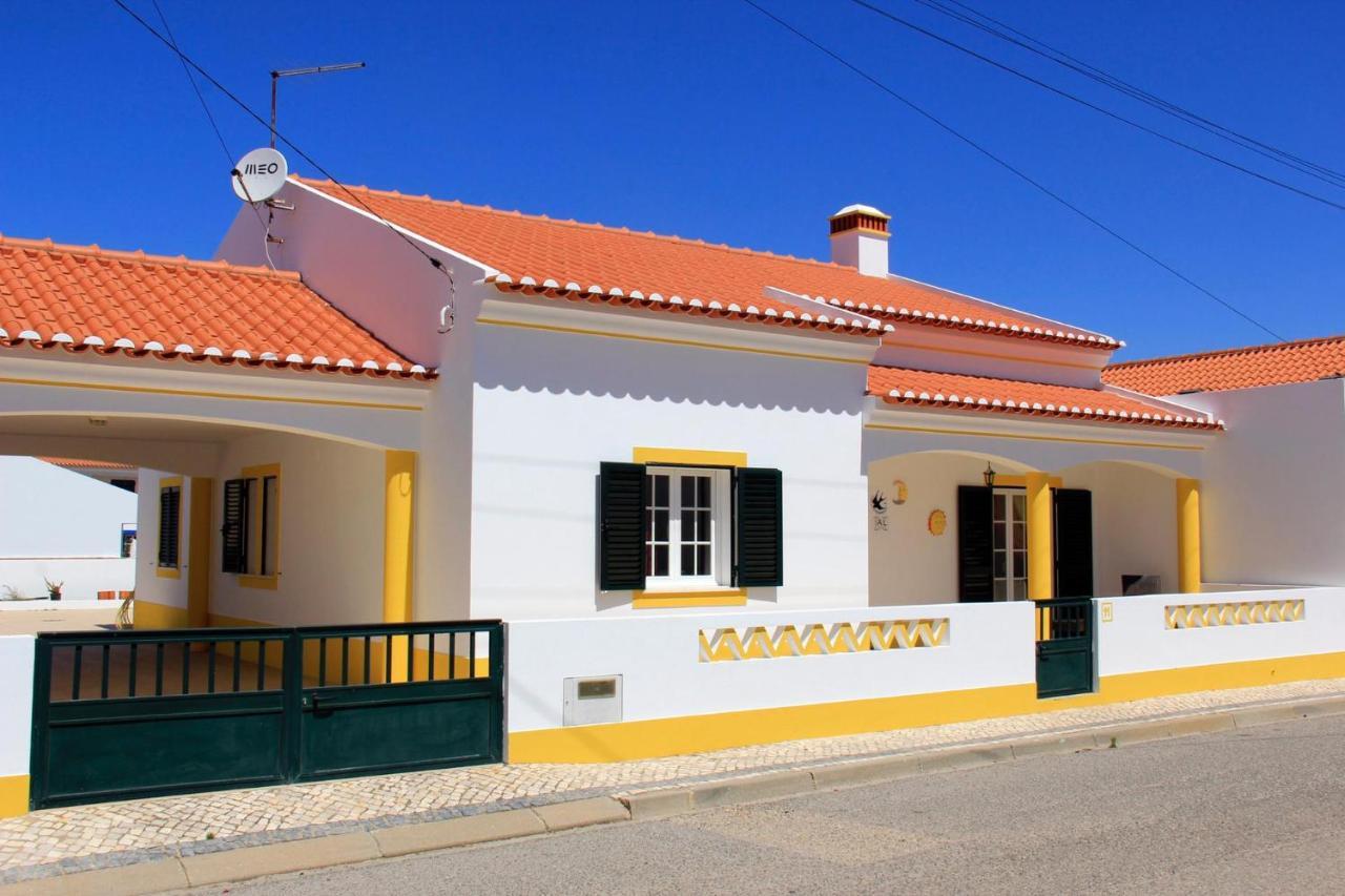 Al Casa Das Andorinhas Алмограве Екстериор снимка